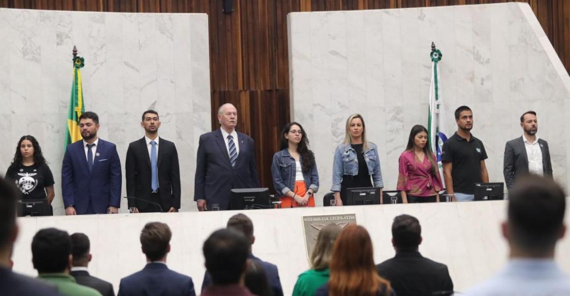 Vereador Leo é homenageado em sessão solene na Assembléia Legislativa
