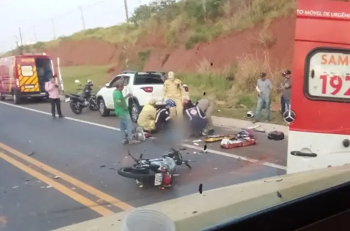 Motociclista morre após colisão na PR-323 entre as cidades de Umuarama e Perobal