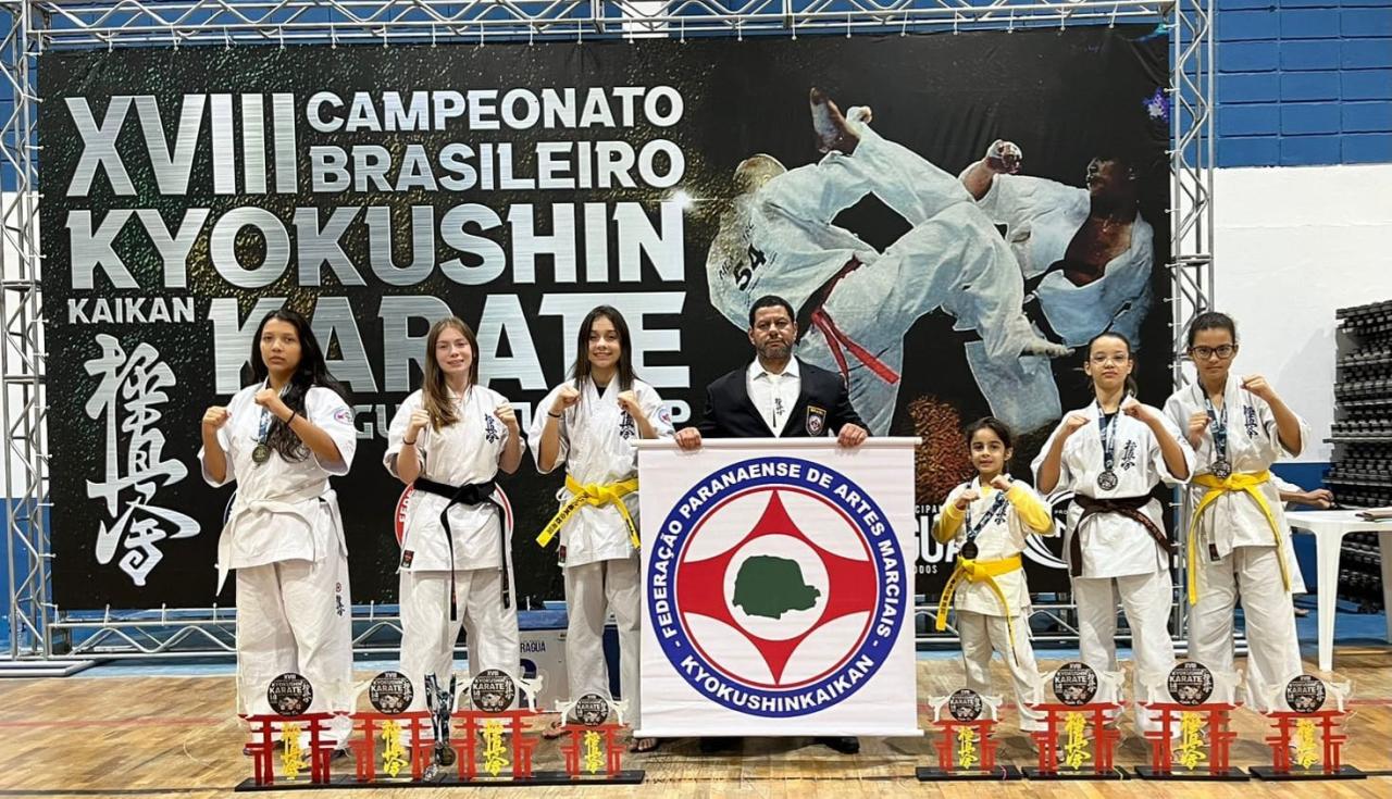 Atletas iporaenses se destacam e ganham medalhas no Campeonato Brasileiro de Karatê