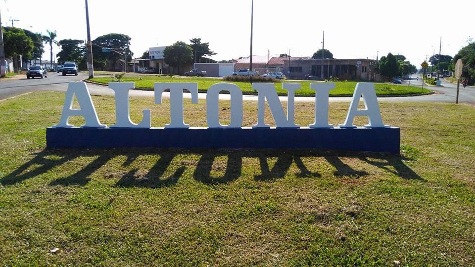Dinheiro e celular são furtados de comércio no centro de Altônia