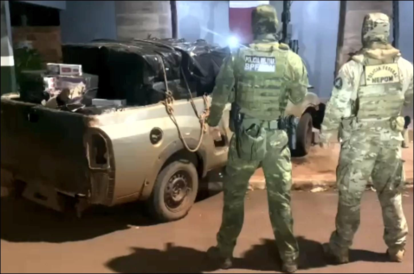 Apreensão de cigarros contrabandeados em Guaíra, ação conjunta do BPFRON e Polícia Federal