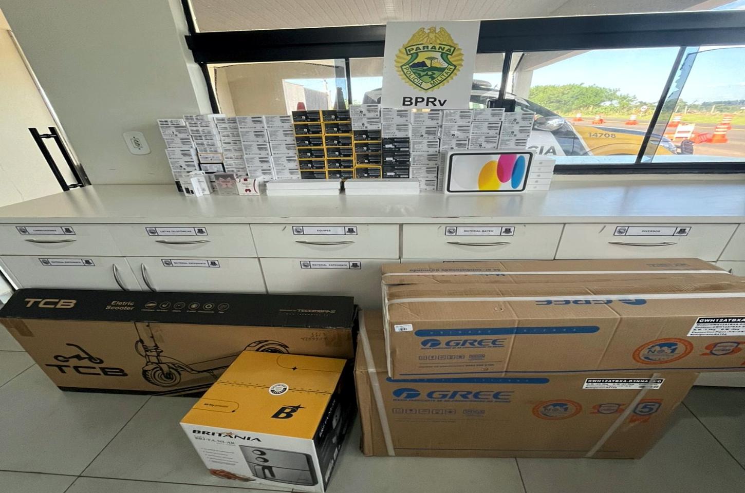Apreensão em Perobal na PR 323: Veículo carregado com celulares e eletrônicos, avaliados em R$ 200 Mil.