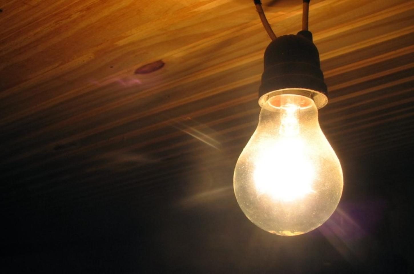Conta de luz ficará mais cara em julho, informa Aneel