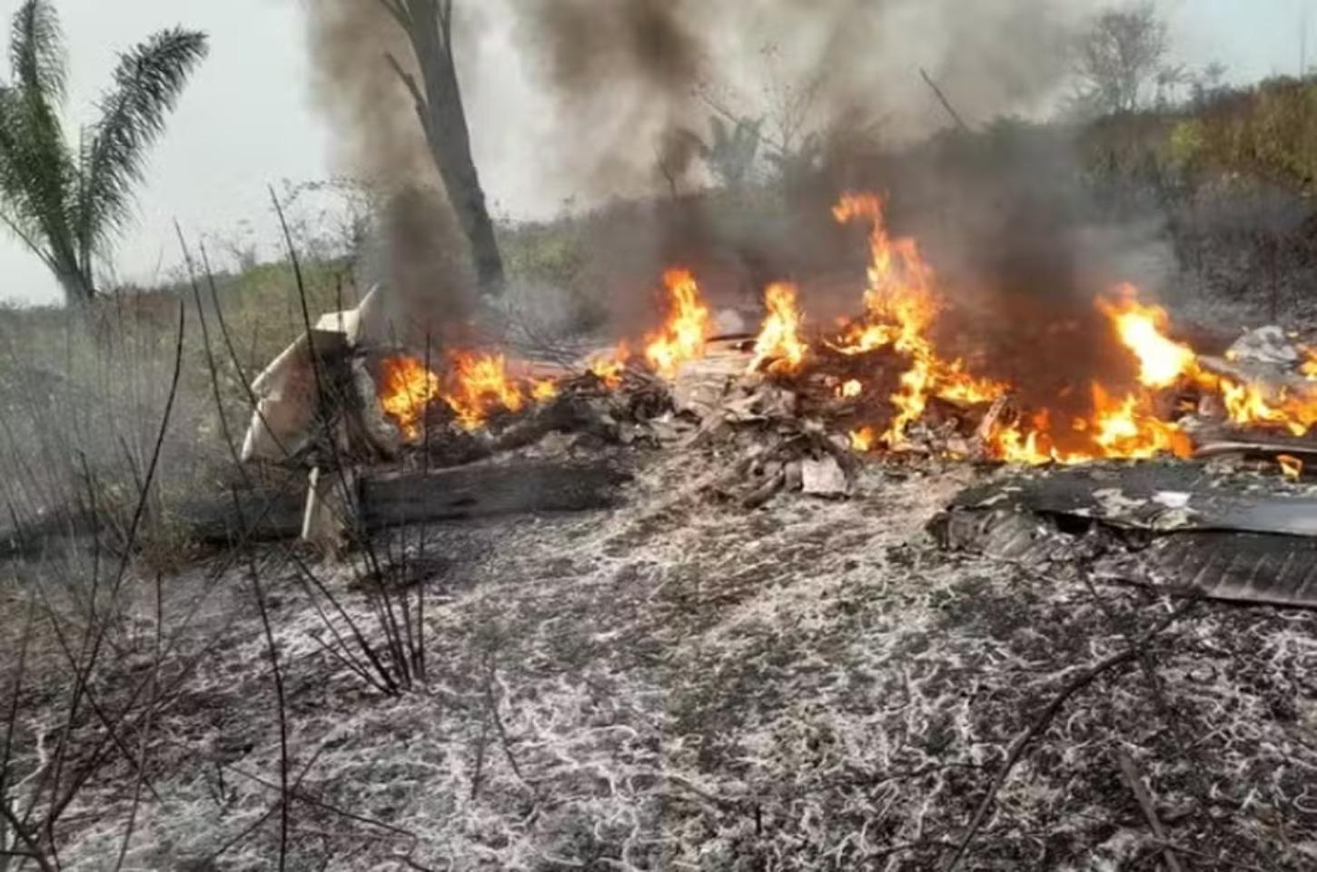 Cai Avião de porte pequeno em Apiacás na zona rural e deixa 5 mortos.
