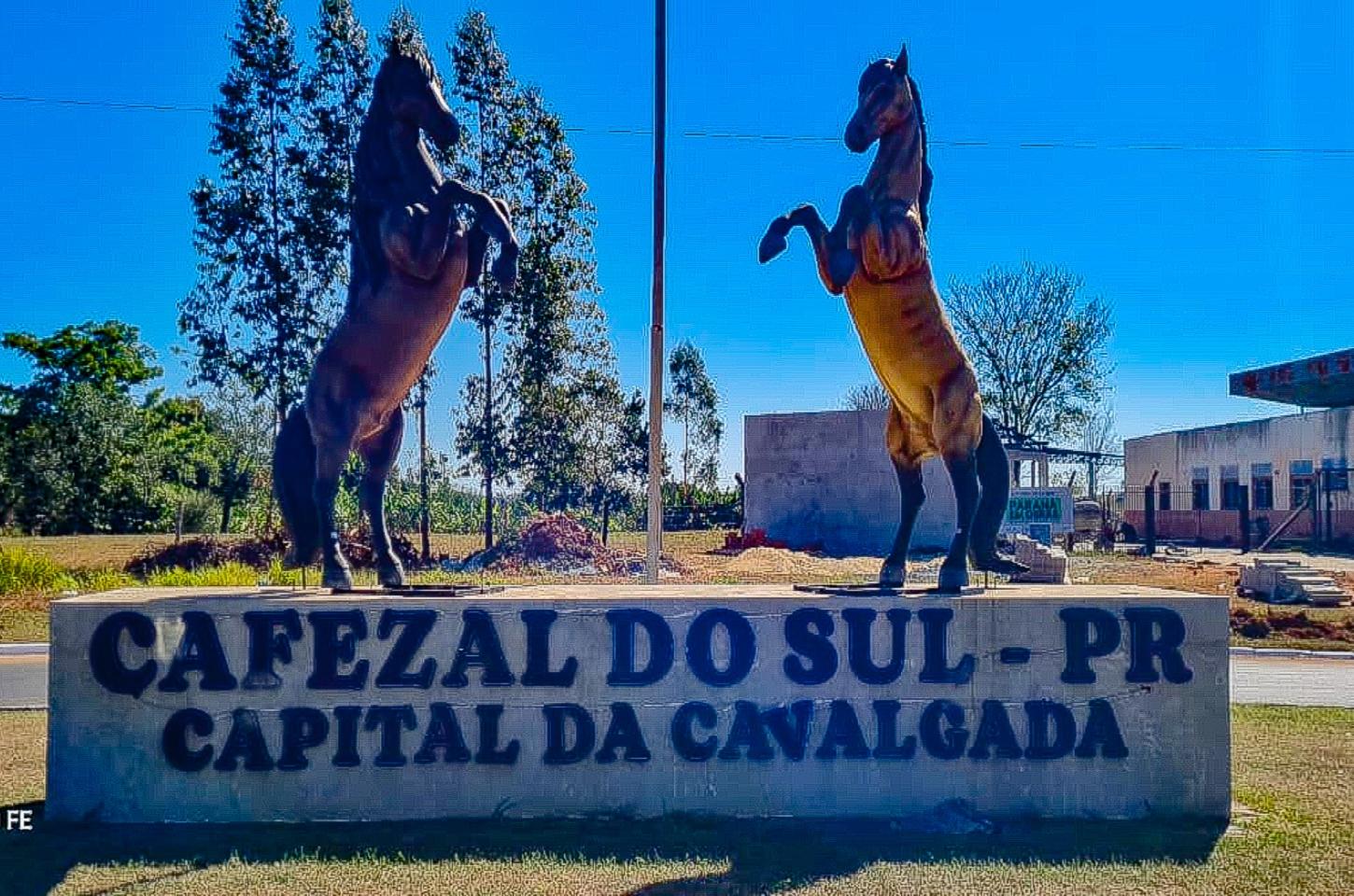 Prefeitura de Cafezal do Sul abre 77 vagas em concurso público com salários de até R$ 7,9 mil