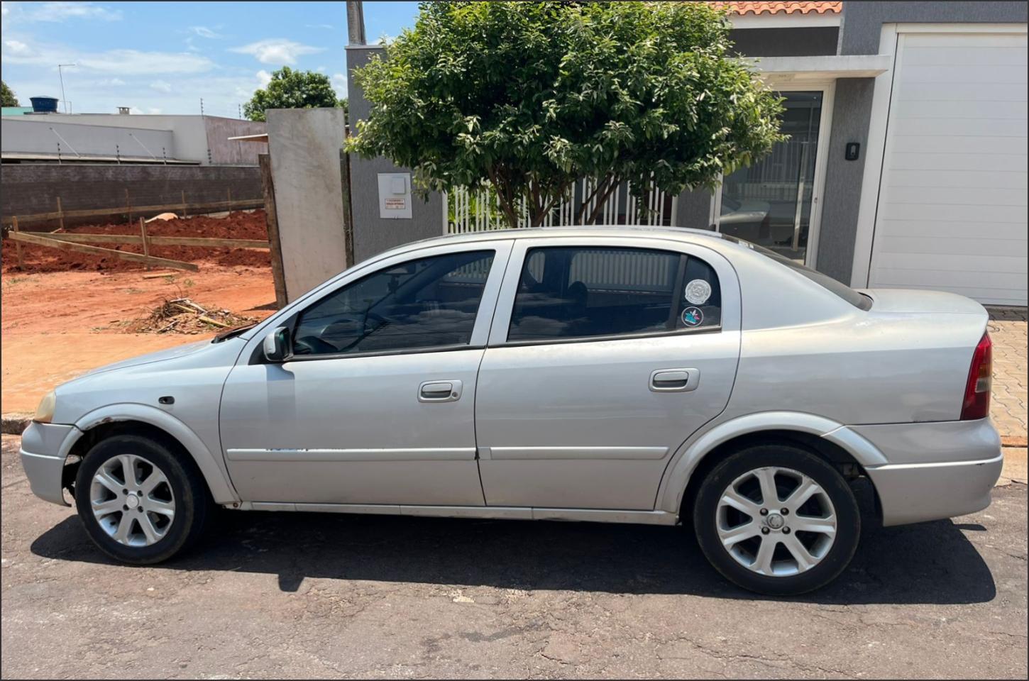 Carro furtado é abandonado em rua de Iporã e recuperado pela Polícia Militar