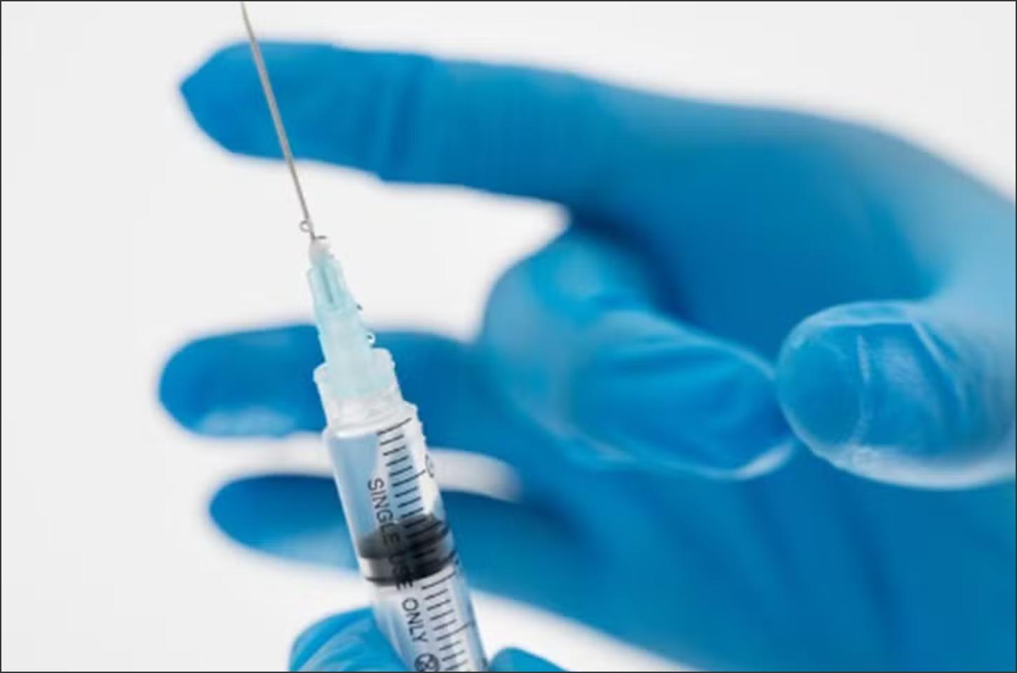 Vacina contra o câncer: Rússia anuncia imunizante personalizado para 2025; veja o que se sabe