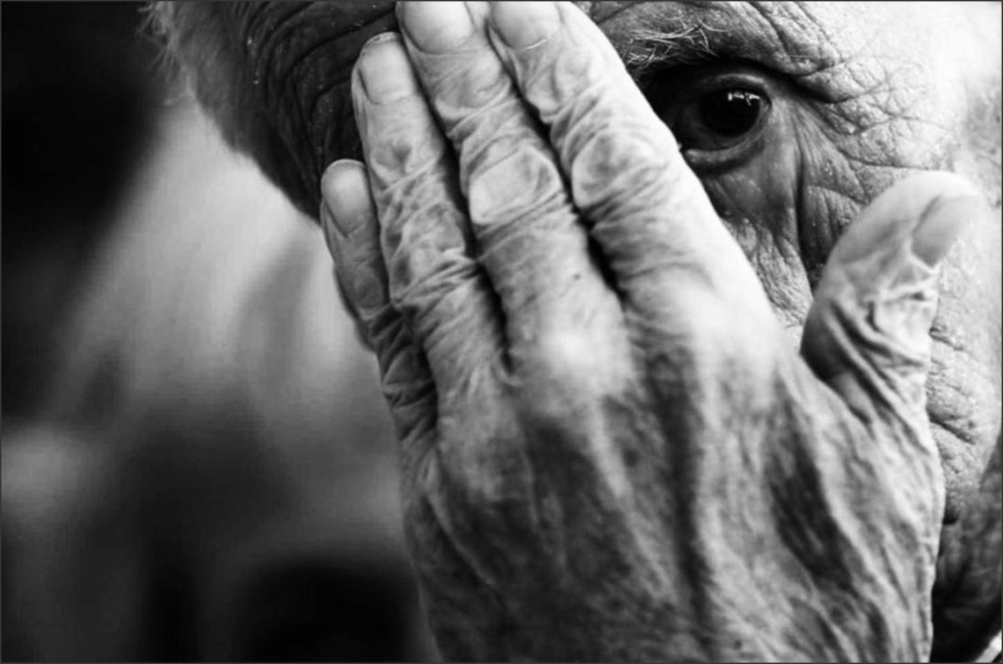 Idoso de 76 anos é agredido com chute nas costas por neto de 23 anos em São Jorge do Patrocínio