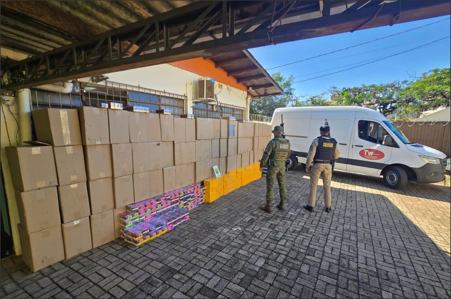 Carga milionária de contrabando é apreendida em Pérola e causa prejuízo de mais de R$ 1 milhão ao crime