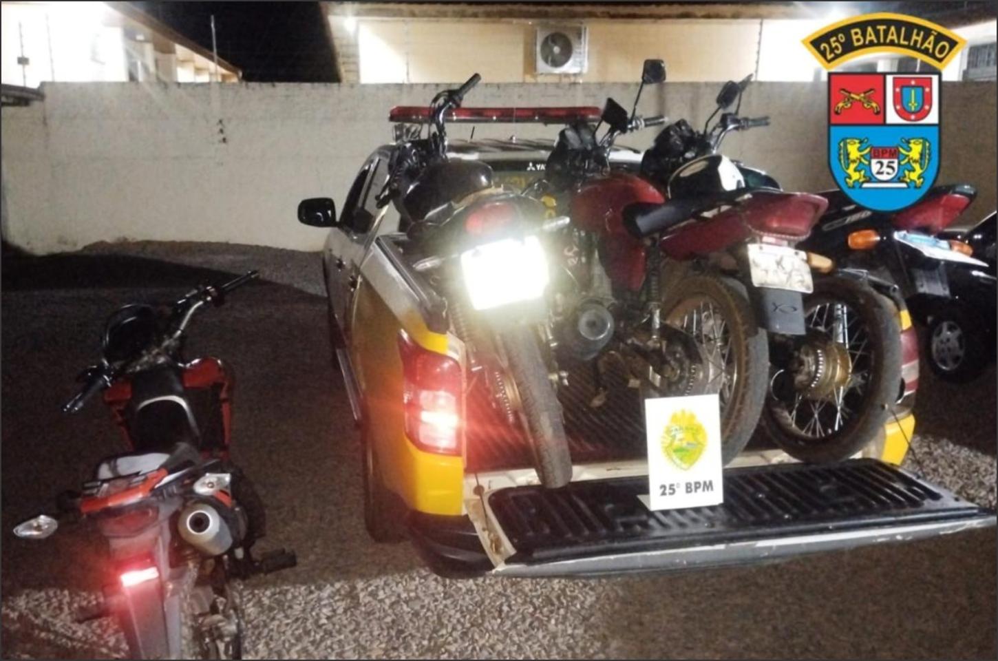 Polícia apreende drogas, motocicletas e balança de precisão após abordagem em Altônia