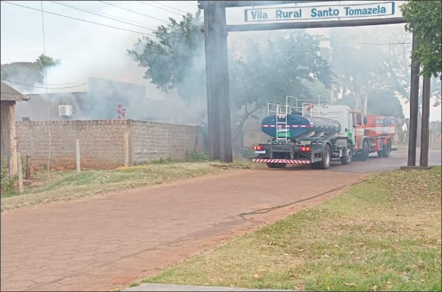 Residência pega fogo na zona rural de Iporã na tarde quinta-feira