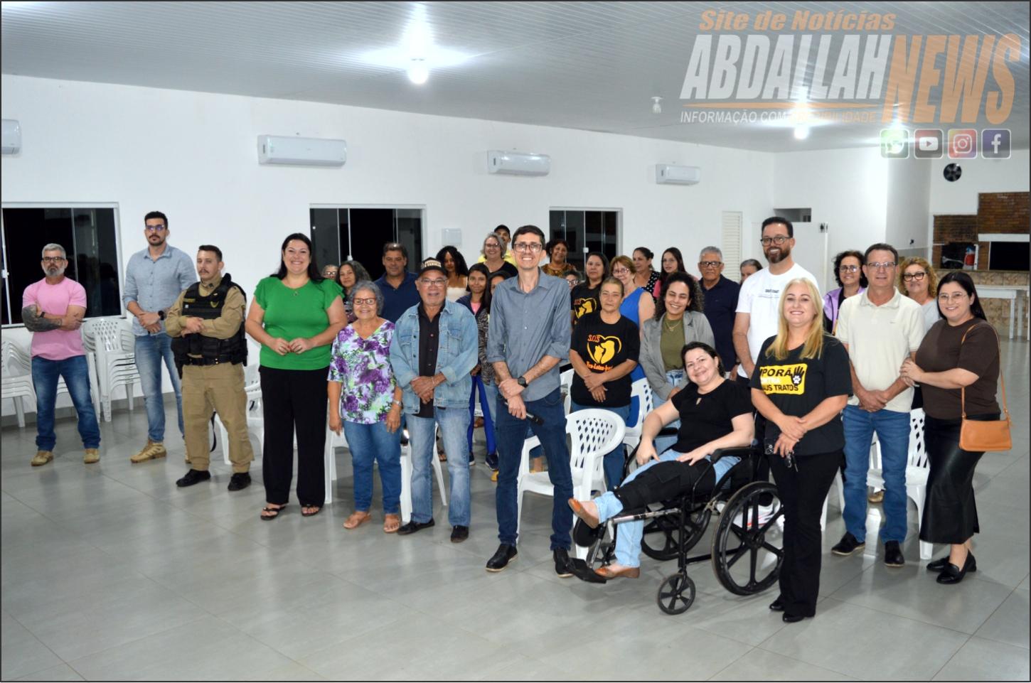 Iporã realiza encontro sobre bem-estar animal com participação de autoridades e comunidade