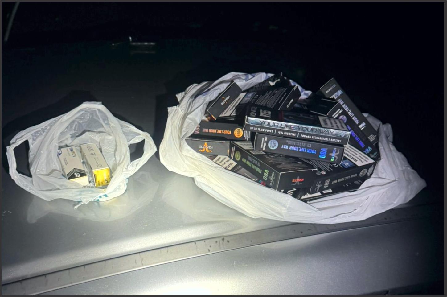 Veículo é abordado na PR-323 com mercadorias irregulares durante patrulhamento em Perobal