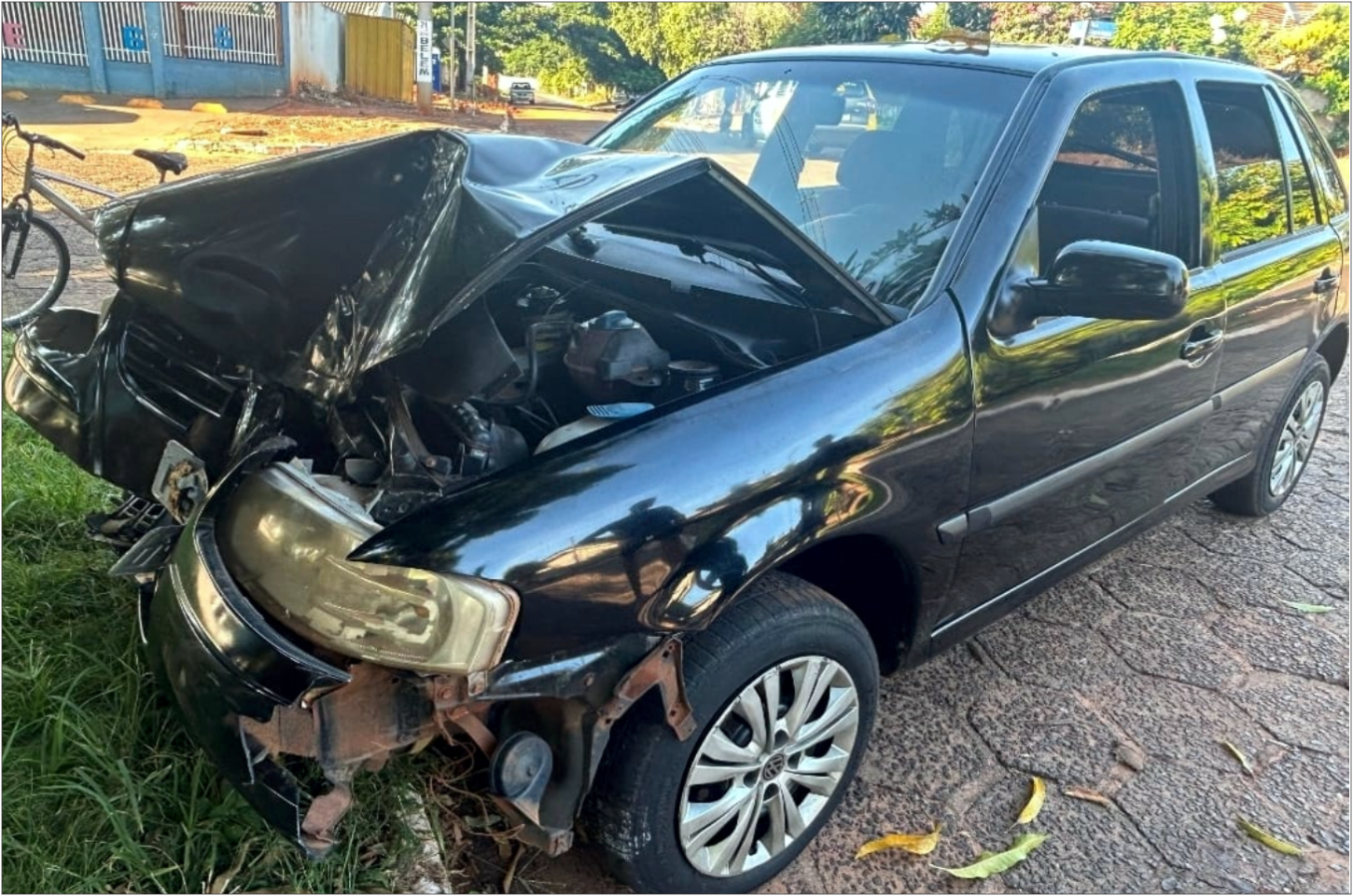 Colisão entre carro e motoneta deixa duas mulheres feridas em Altônia
