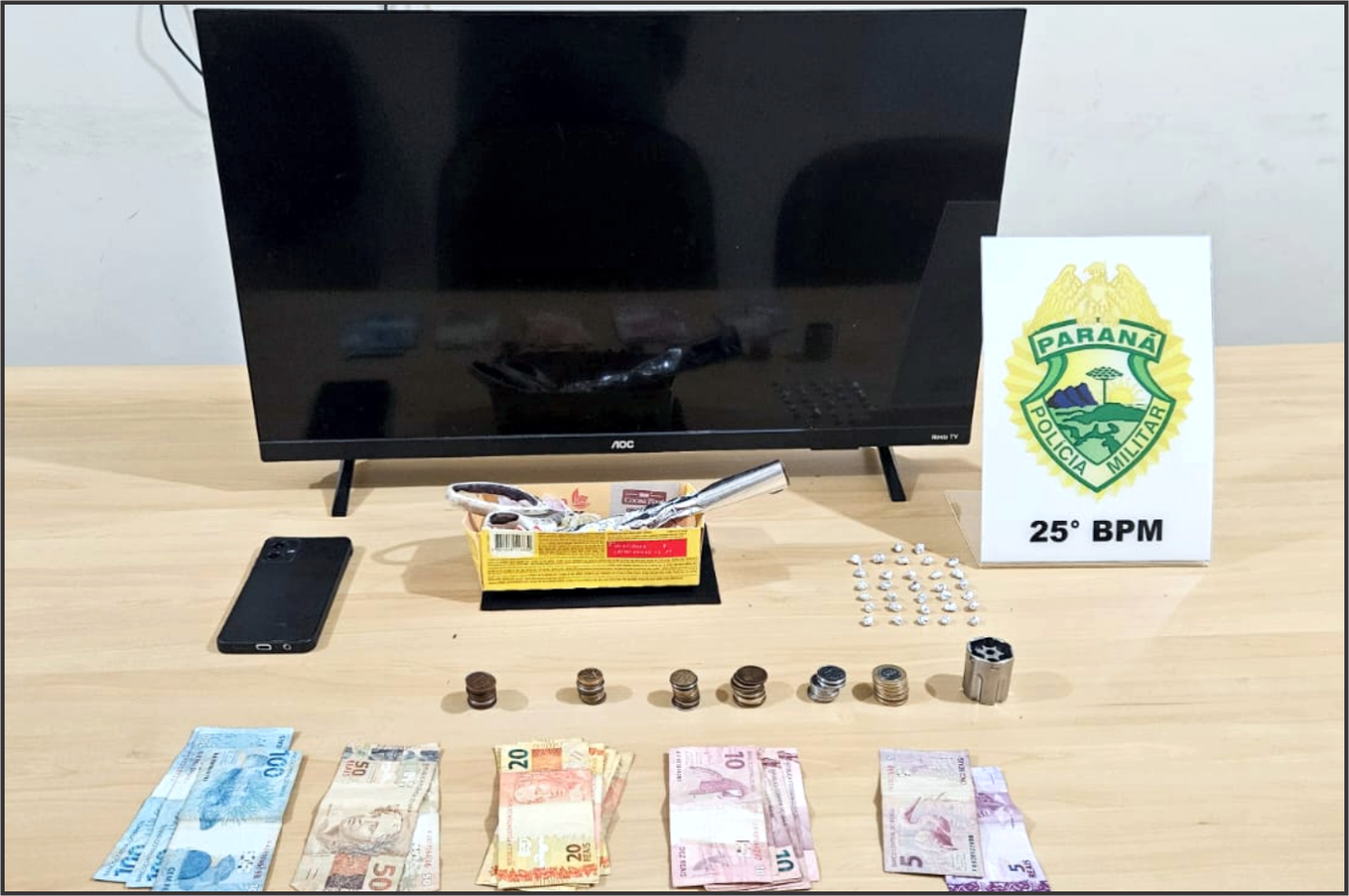 Suspeitos são presos durante cumprimento de mandado e ação contra tráfico no Centro de Pérola