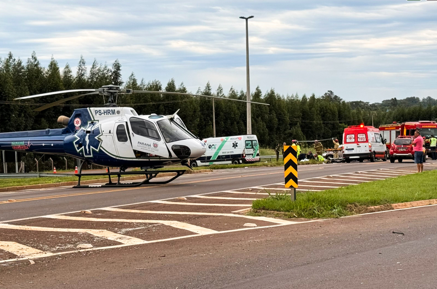 Colisão entre veículos deixa uma vítima morta e outra gravemente ferida na PR-272 em Iporã