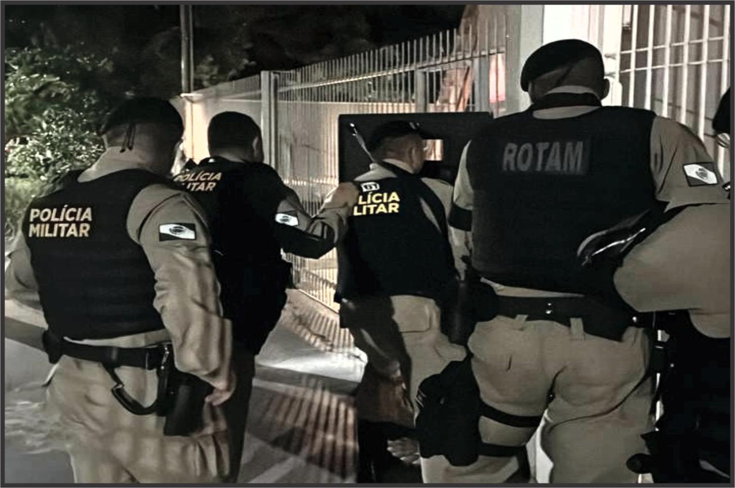 ACONTECENDO AGORA... Homem em crise mobiliza forças de segurança após ameaça de incêndio em residência