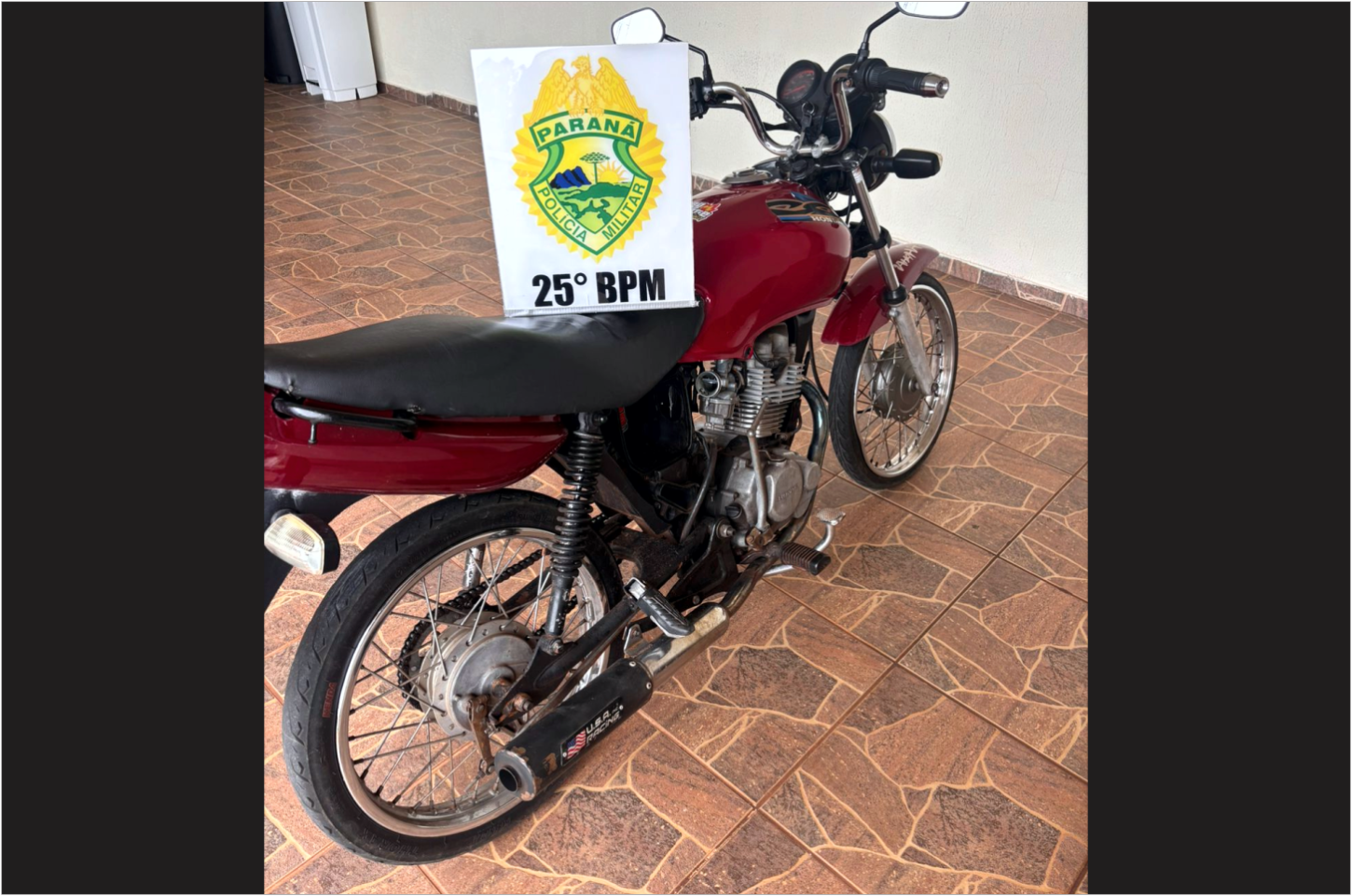 Adolescente é flagrado pilotando moto irregular e sem habilitação em Cafezal do Sul