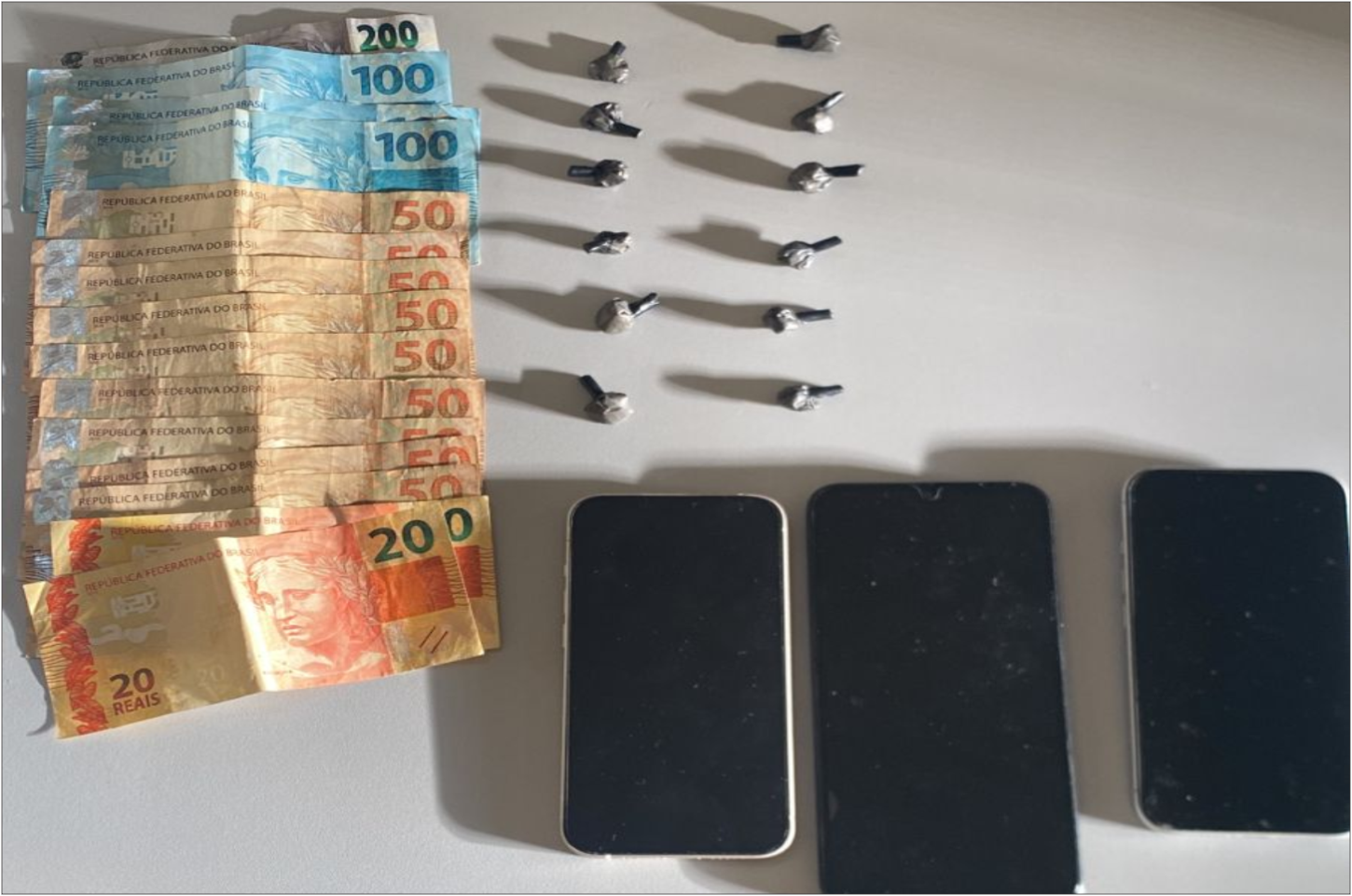 Casal é preso por suspeita de tráfico de drogas durante operação policial em Alto Piquiri