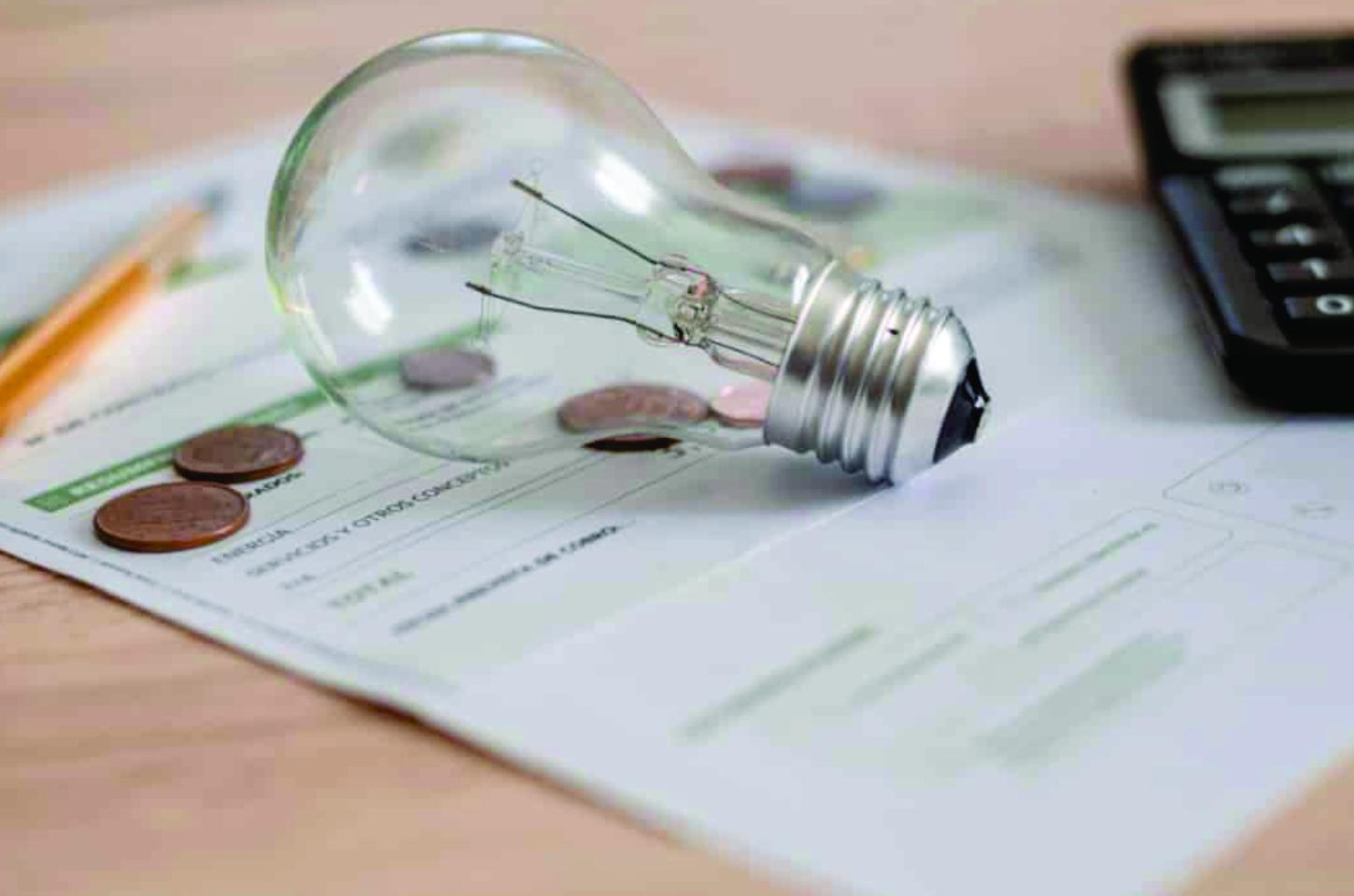 Conta de luz fica mais cara no Paraná após Aneel aprovar reajuste da Copel