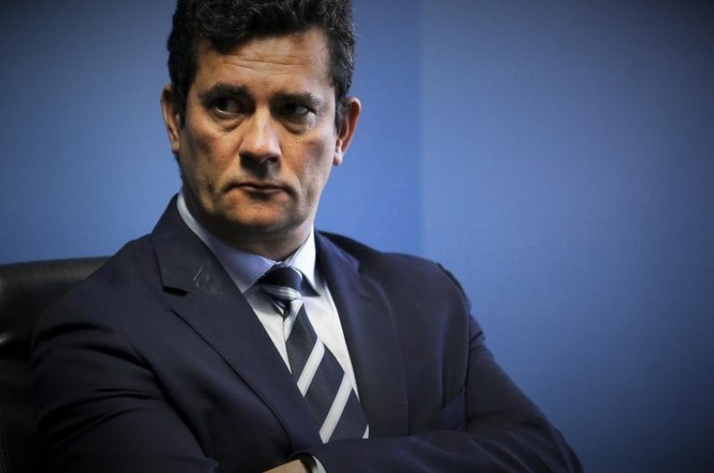 Moro tenta barrar apoio de Ratinho Junior a Sandro Alex, mas Justiça Eleitoral rejeita pedido