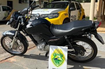 Motocicleta é apreendida após abordagem a condutor sem habilitação em Iporã