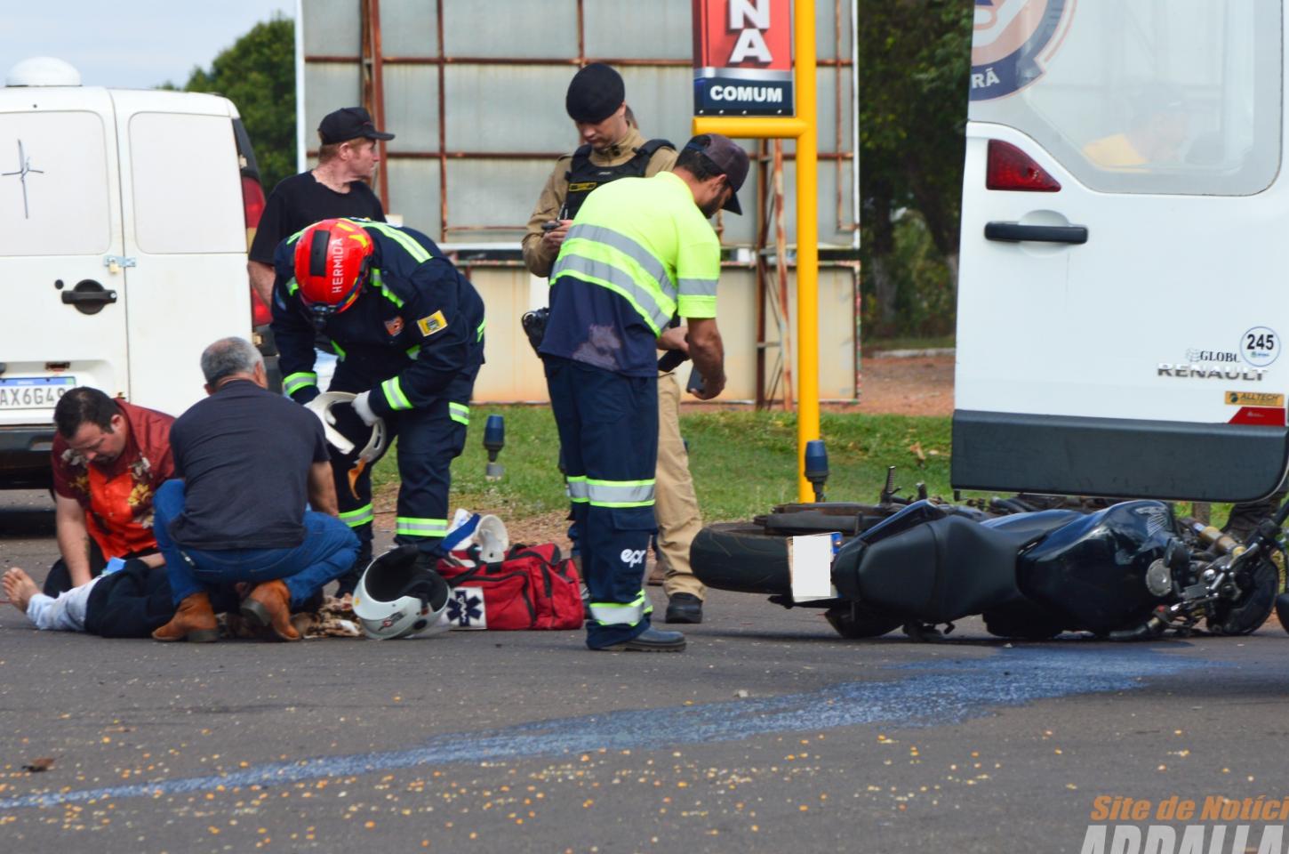Acidente entre carro e moto deixa motociclista ferido em Iporã