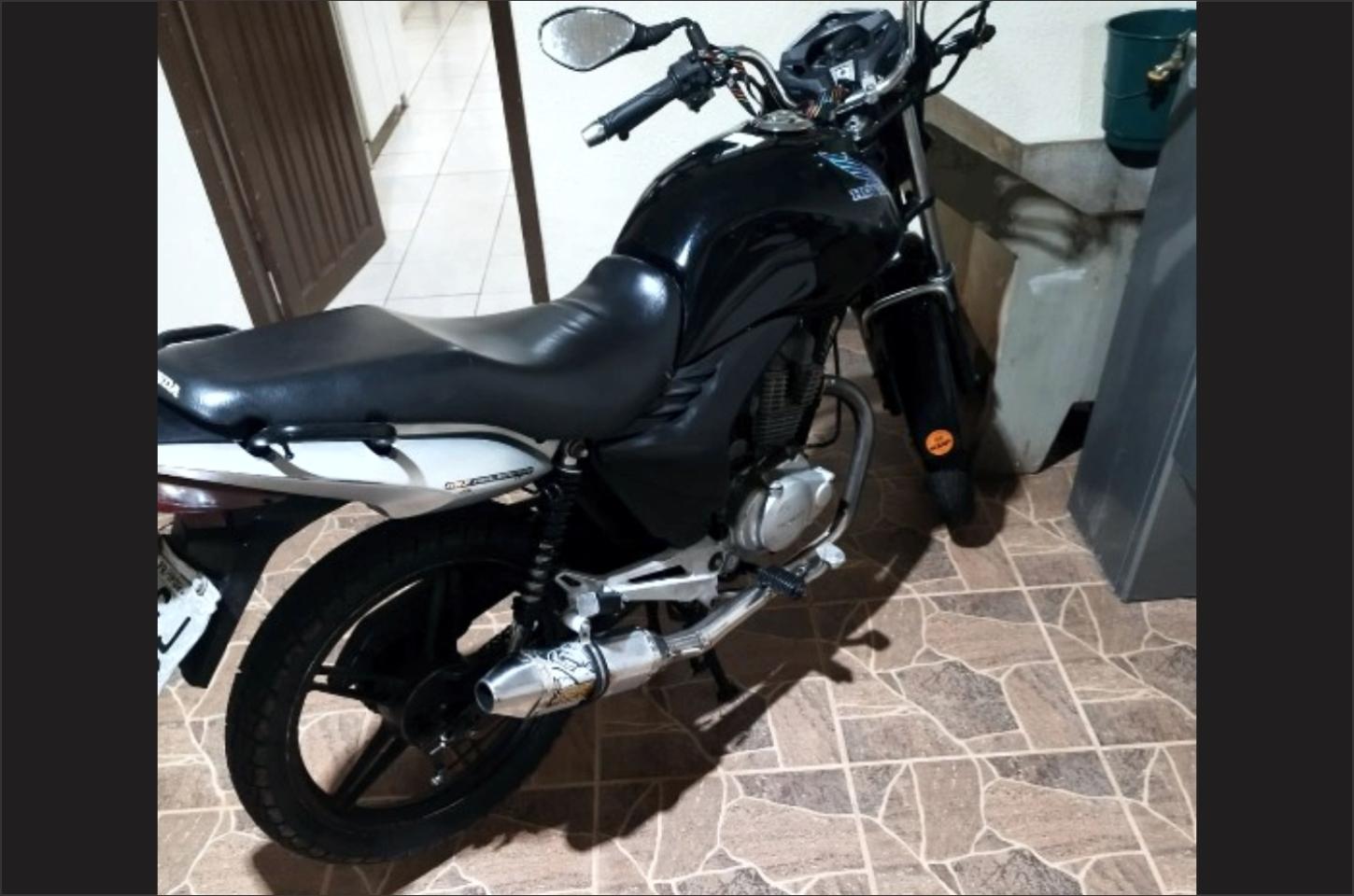 Adolescente é flagrado pilotando moto com escapamento irregular após denúncias de perturbação do sossego