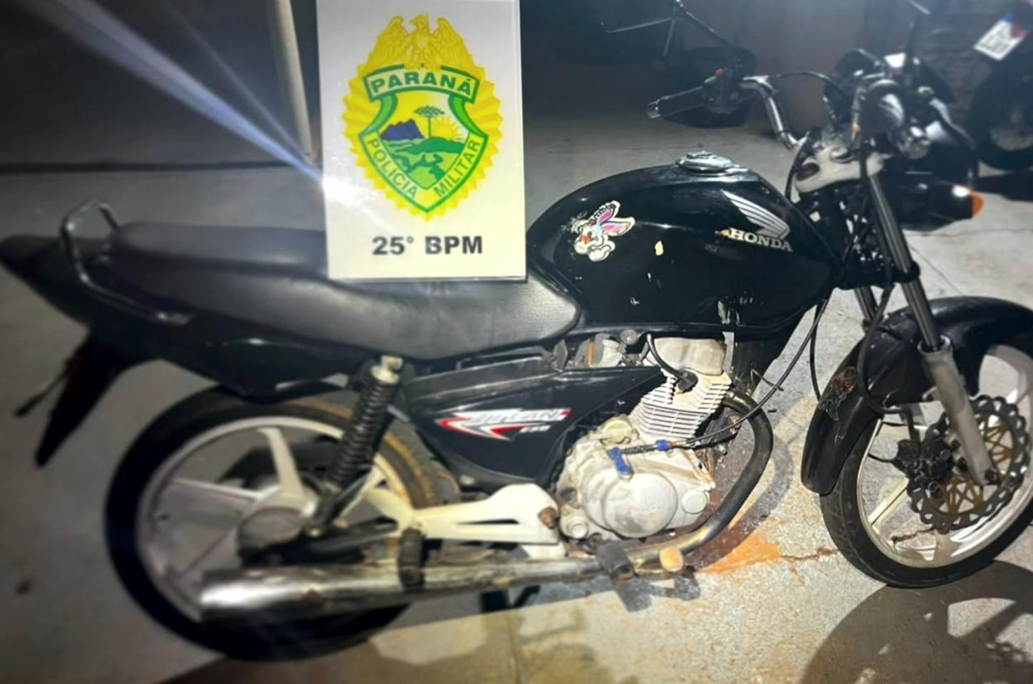 Motociclista sem CNH foge da PM é abordado e tem moto apreendida