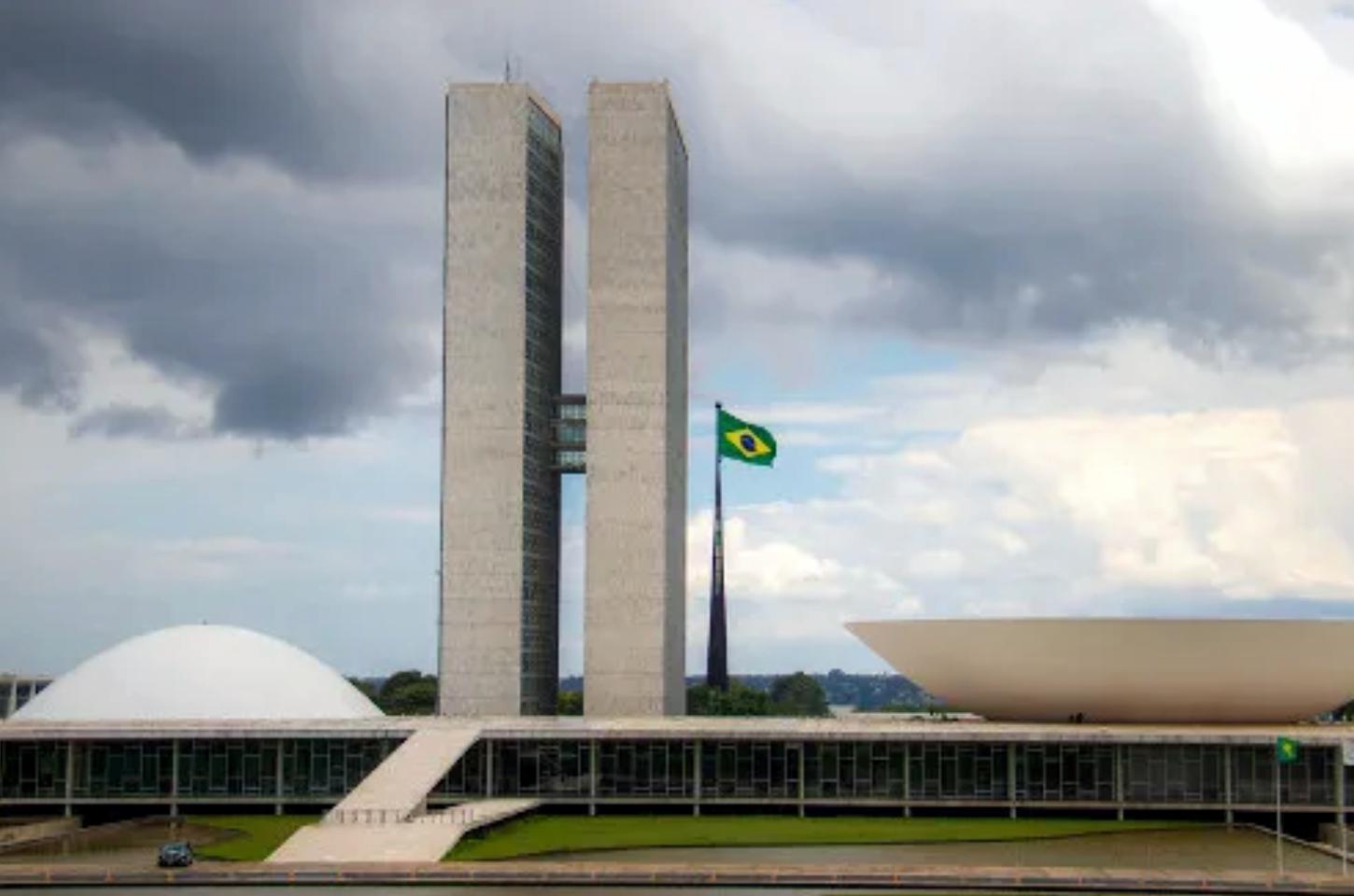 Câmara instala comissão especial para discutir redução da maioridade penal de 18 para 16 anos