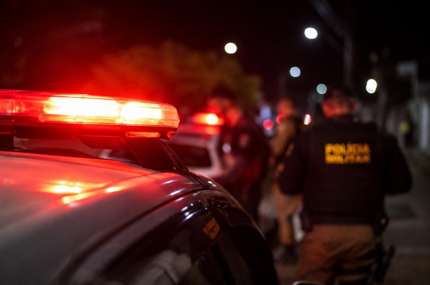 Homem é denunciado por ameaçar companheira com faca na presença das filhas em Pérola