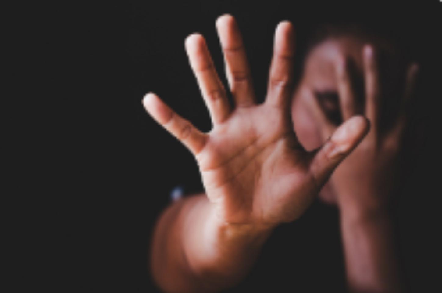Homem é detido após ameaças e danos à residência durante discussão motivada por ciúmes