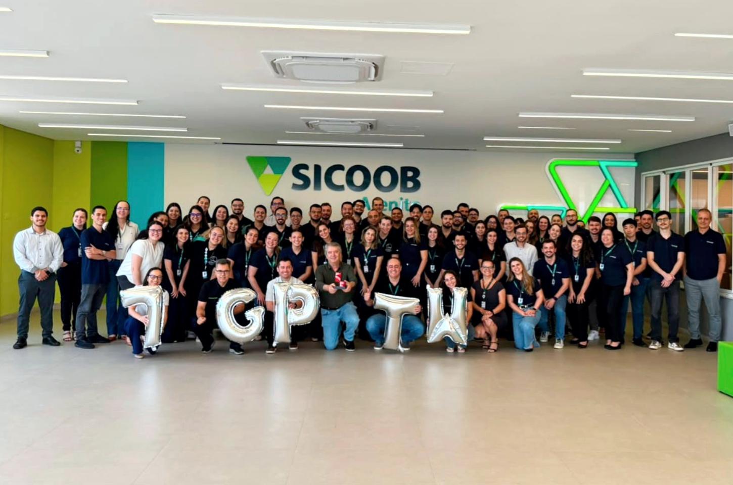 Sicoob Arenito conquista 7º lugar entre as melhores empresas para trabalhar no Paraná