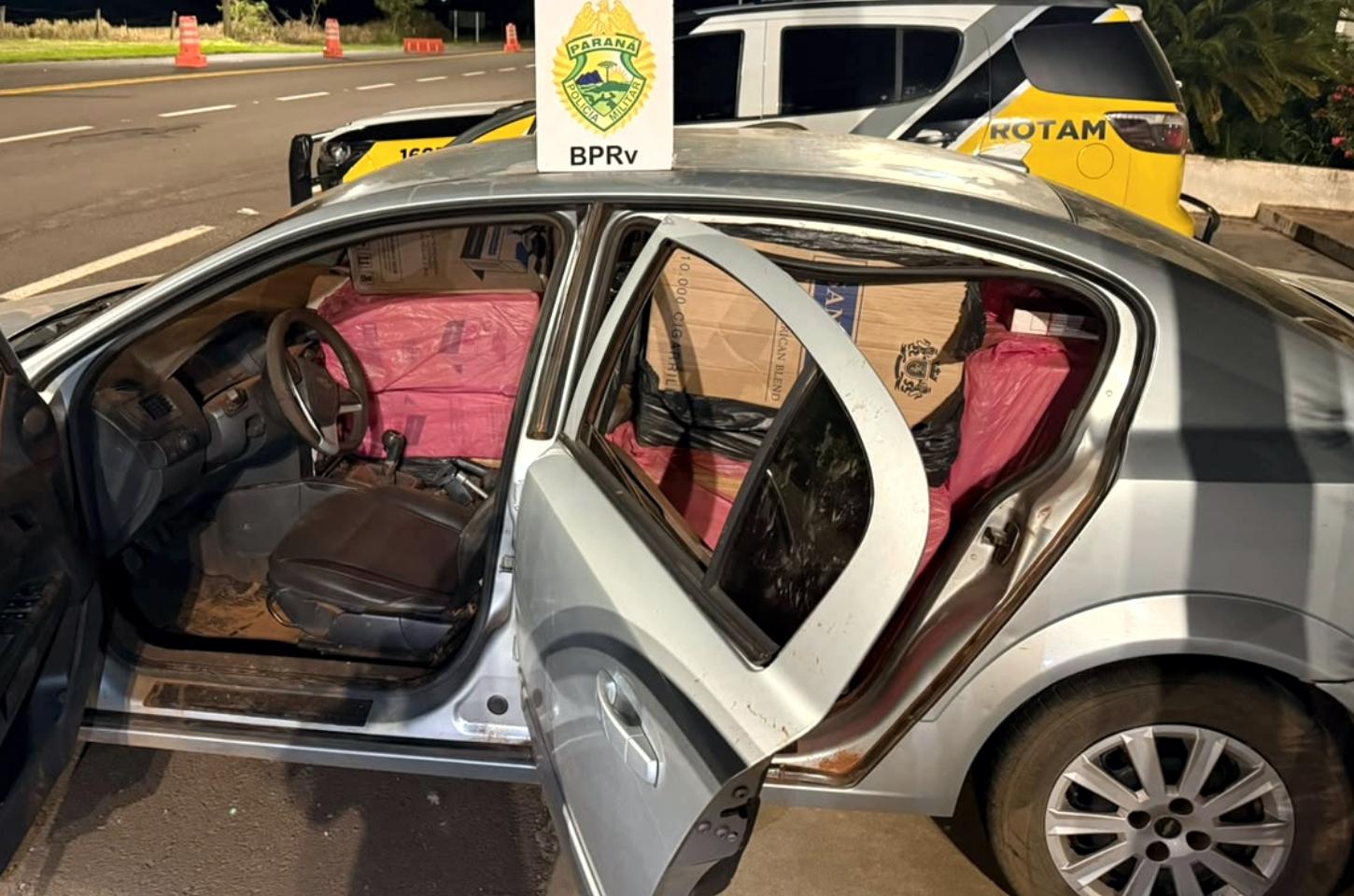 Fuga policial termina com apreensão de mil pacotes de cigarros contrabandeados