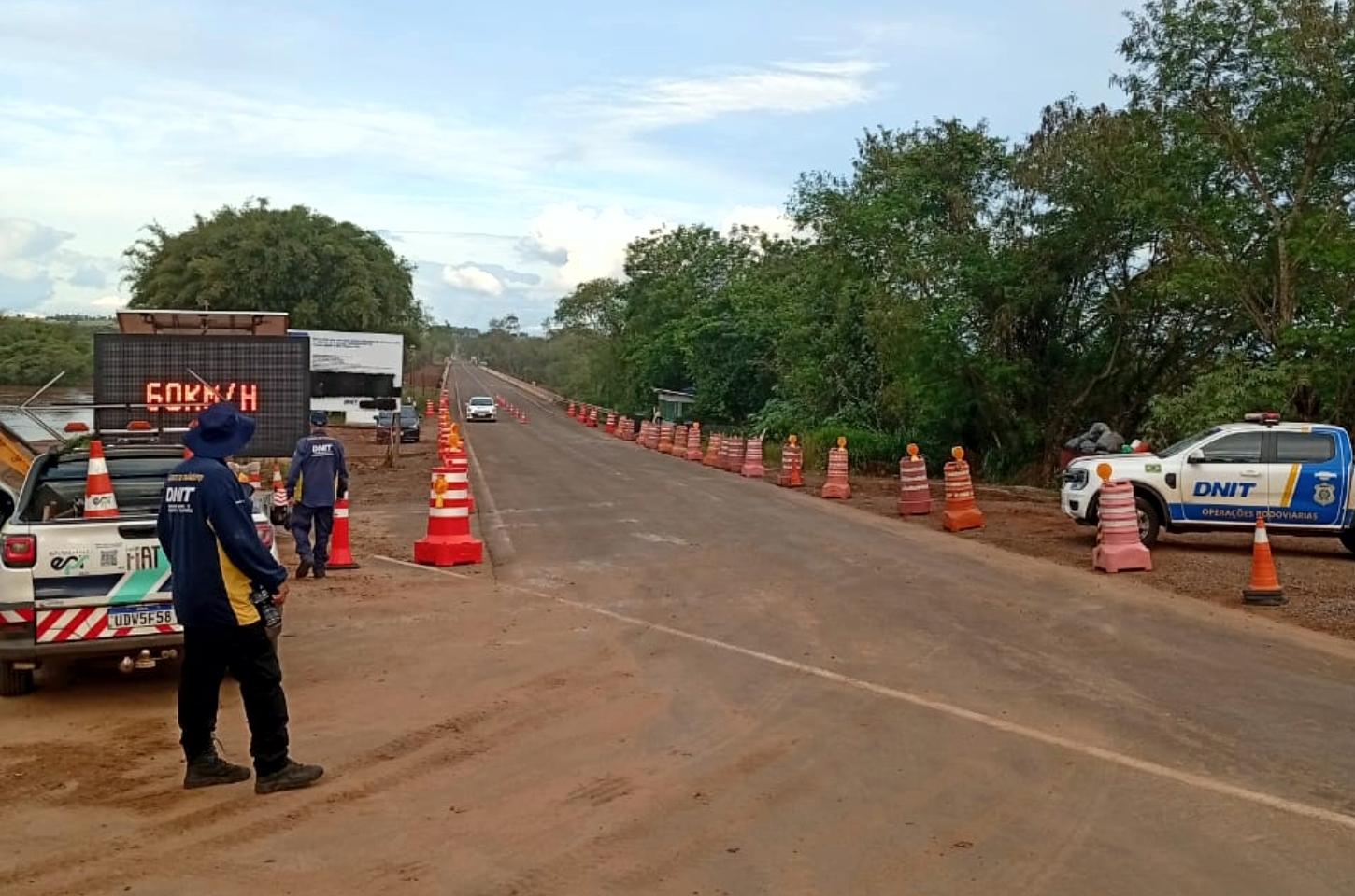 Ponte sobre o Rio Piquiri é liberada após quase um ano de interdição