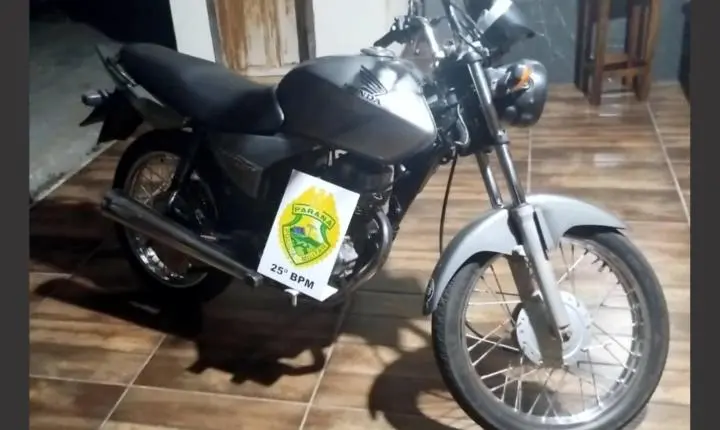 Adolescente de 17 anos é flagrado pilotando moto com escapamento irregular e veículo é apreendido