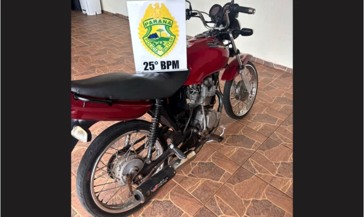 Adolescente é flagrado pilotando moto irregular e sem habilitação em Cafezal do Sul