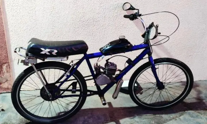 Após denúncias, PM apreende bicicleta motorizada conduzida por adolescente