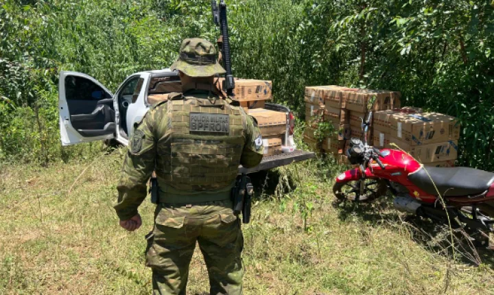 BPFRON e Polícia Federal apreendem 13 mil pacotes de cigarros contrabandeados em Iporã