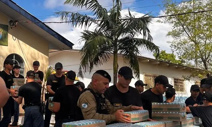 Campanha solidária arrecada mais de 10 mil caixas de água de coco para hospital do câncer