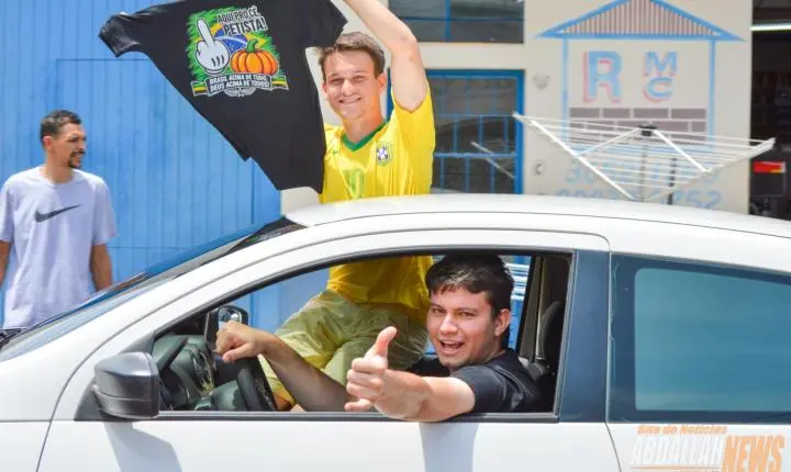 Carreata em apoio ao candidato Flávio Bolsonaro em Iporã