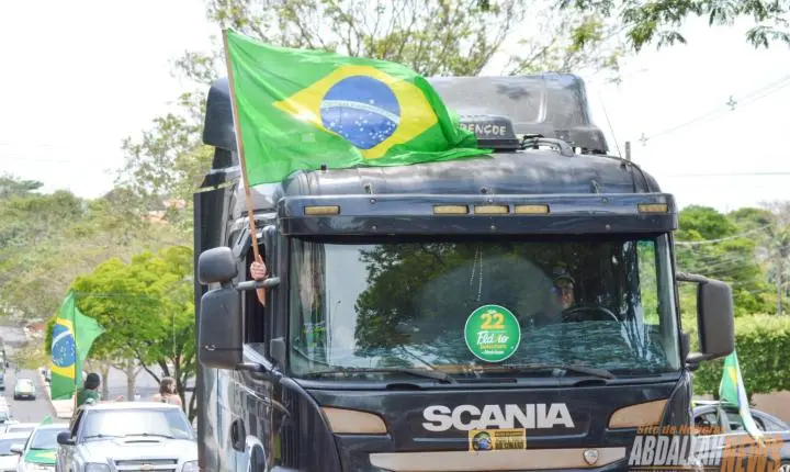 Carreata em apoio ao candidato Flávio Bolsonaro em Iporã