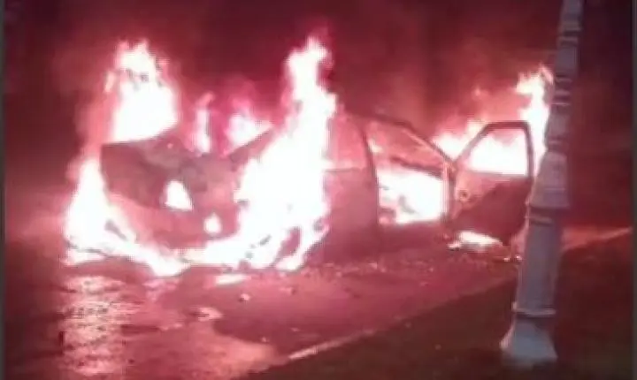 Veículo pega fogo após confusão e polícia apura circunstâncias do incêndio