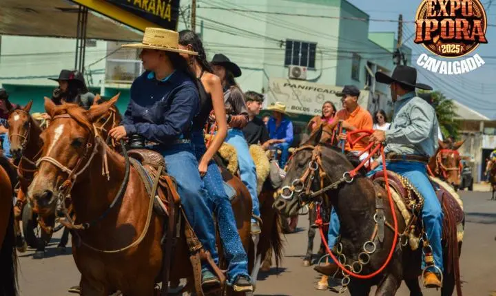 Cavalgada abre o clima de festa para a Expo Iporã 2025
