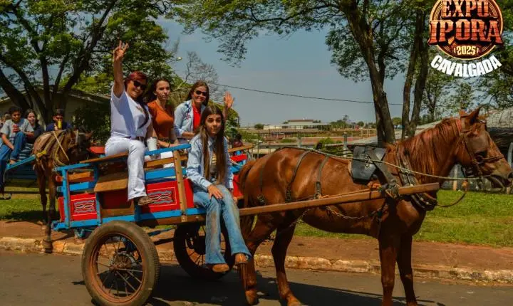 Cavalgada abre o clima de festa para a Expo Iporã 2025