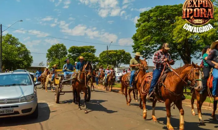 Cavalgada abre o clima de festa para a Expo Iporã 2025
