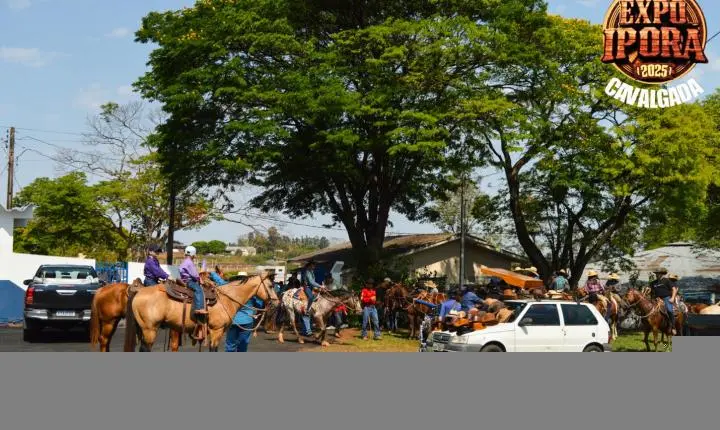 Cavalgada abre o clima de festa para a Expo Iporã 2025