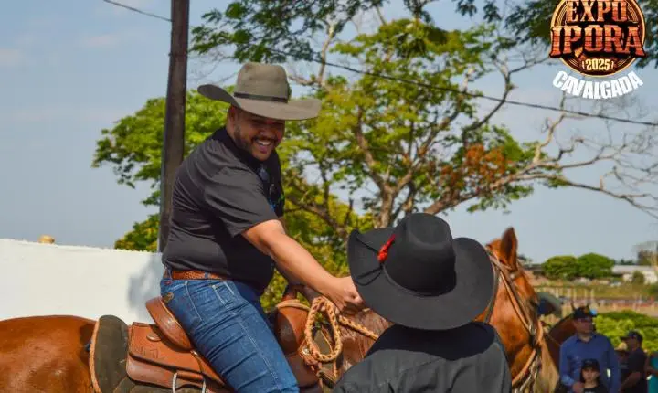 Cavalgada abre o clima de festa para a Expo Iporã 2025