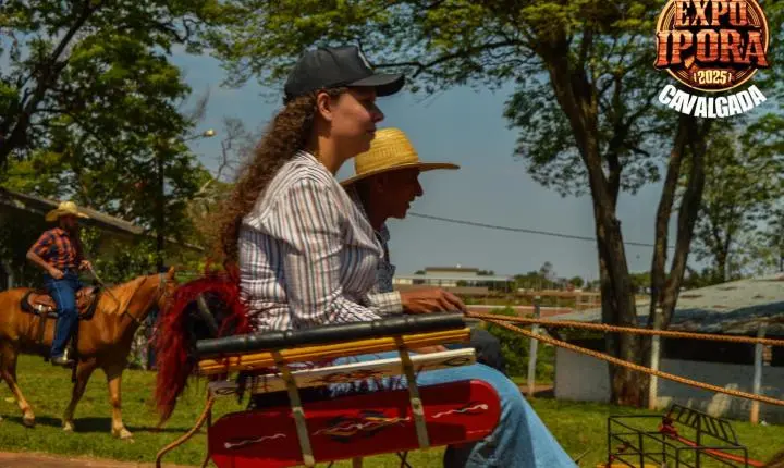 Cavalgada abre o clima de festa para a Expo Iporã 2025