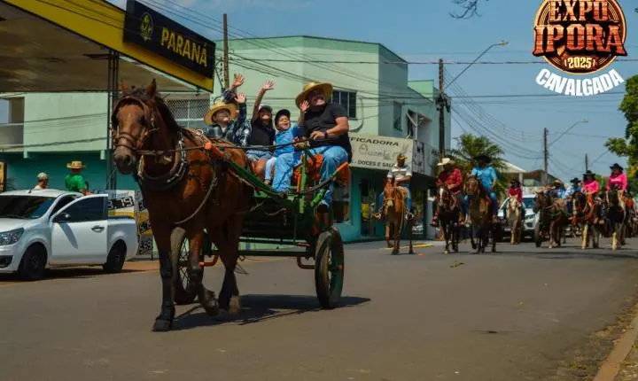 Cavalgada abre o clima de festa para a Expo Iporã 2025
